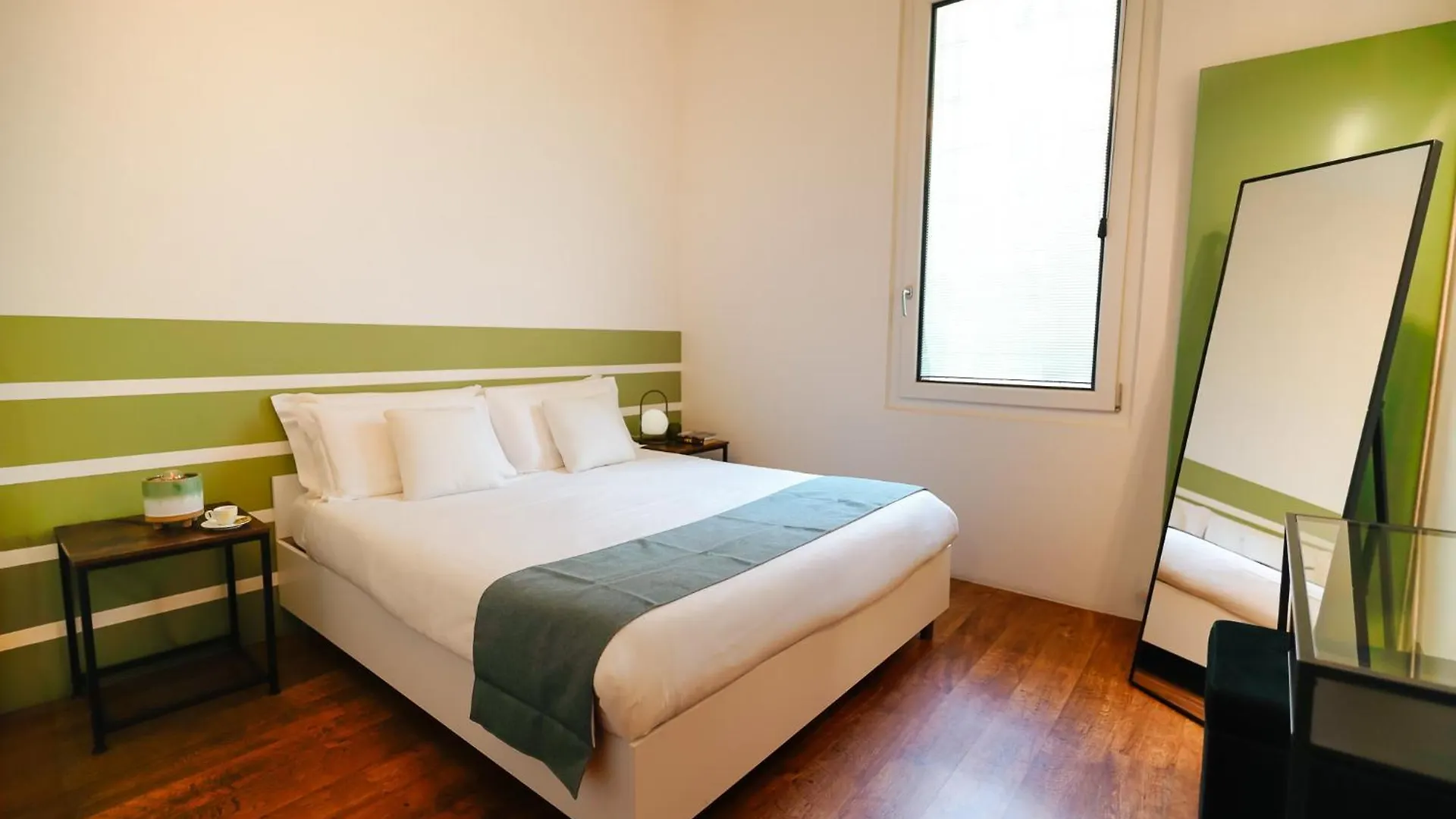 Apartment Entire Industrial Flat Venice With Patio - Free Parking Mestre